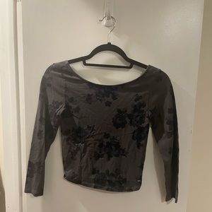 Long sleeve crop top